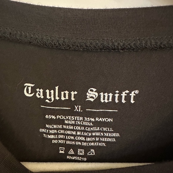 Taylor Swift Reputation Merch - Picture 3 of 4